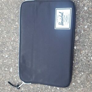 Herschel Supply Company Black Tablet Case Carrier 12x8 Cover